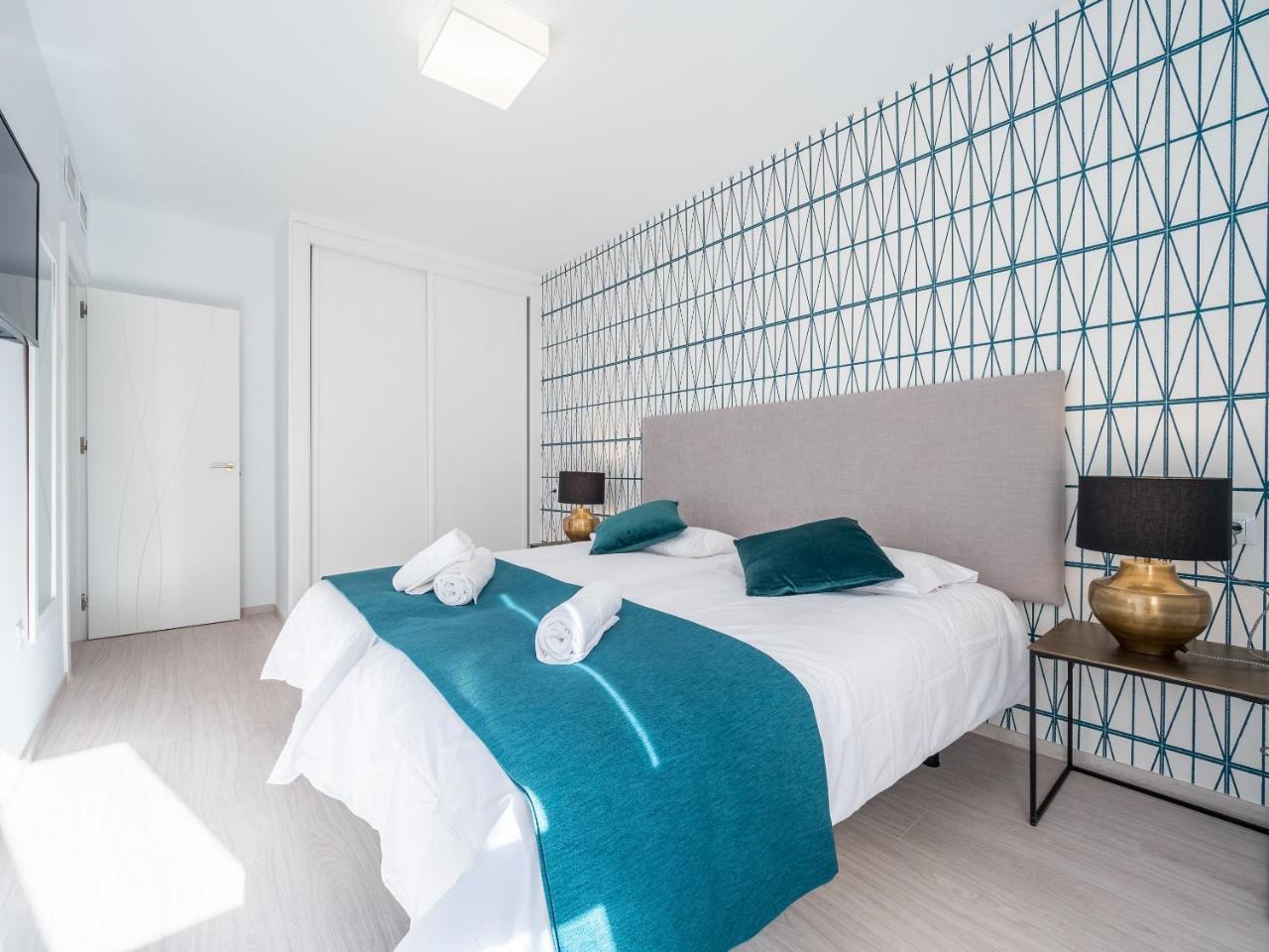 Malagueta Sea View - Premium Apartment Малага Екстериор снимка