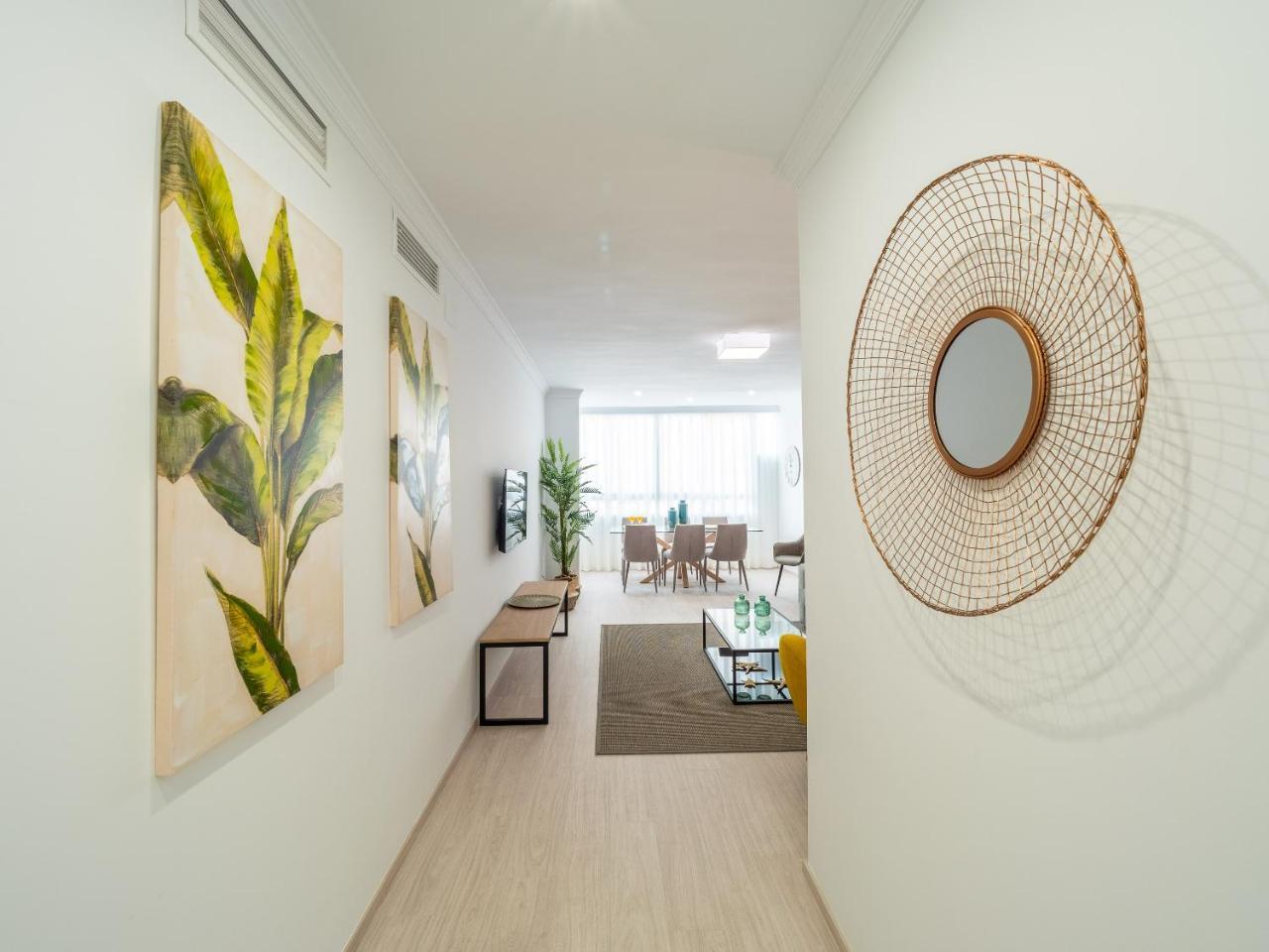 Malagueta Sea View - Premium Apartment Малага Екстериор снимка