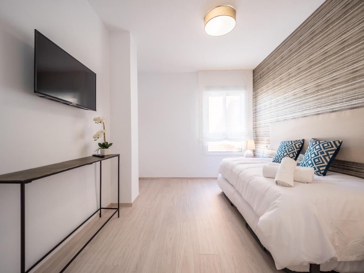 Malagueta Sea View - Premium Apartment Малага Екстериор снимка