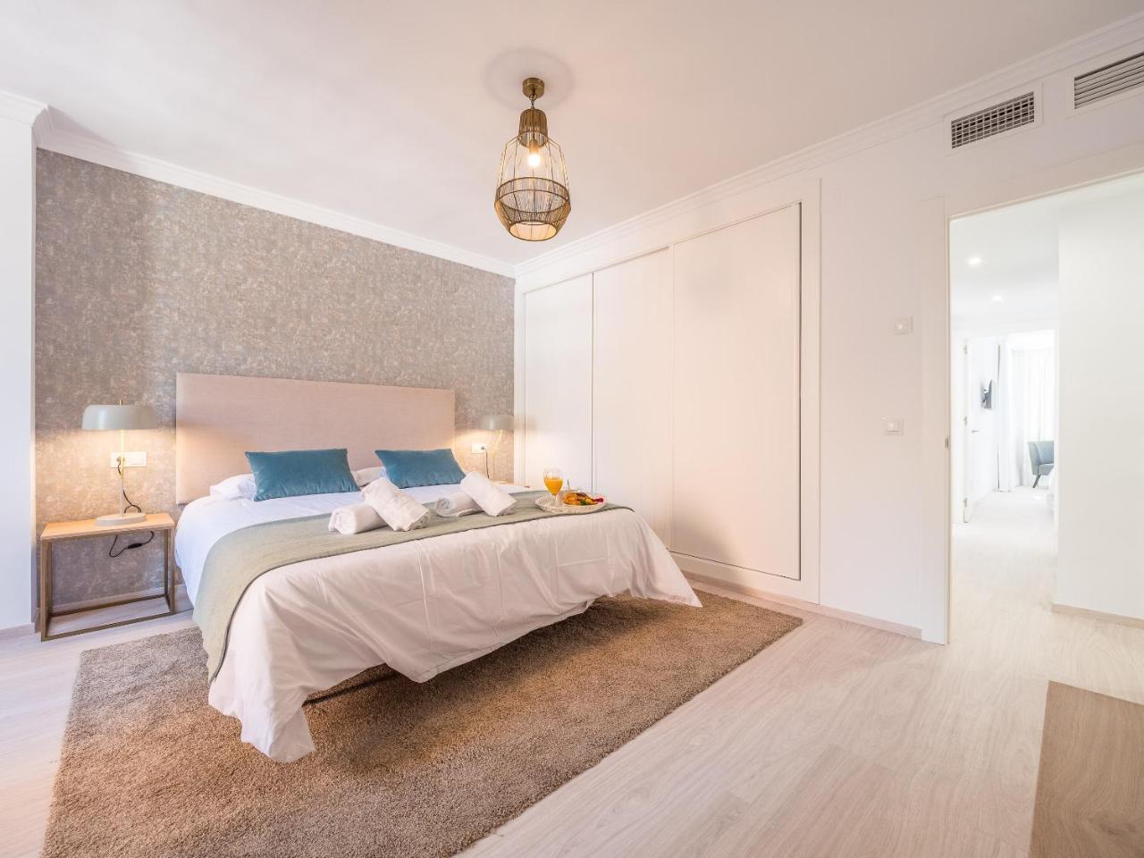 Malagueta Sea View - Premium Apartment Малага Екстериор снимка